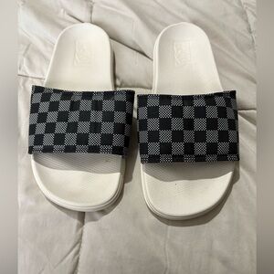 Vans women’s range checkered slides size 6 black white sandals
